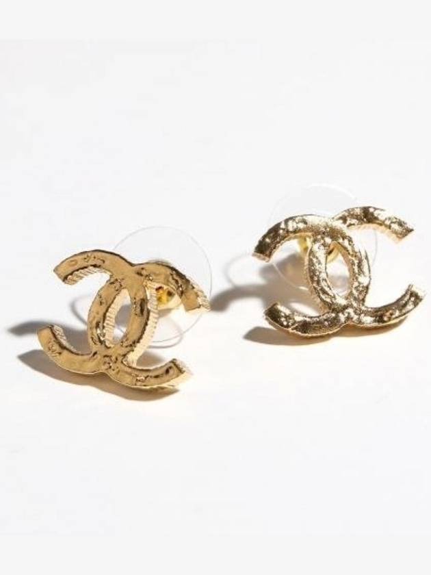 CC Logo Earrings Gold - CHANEL - BALAAN 5