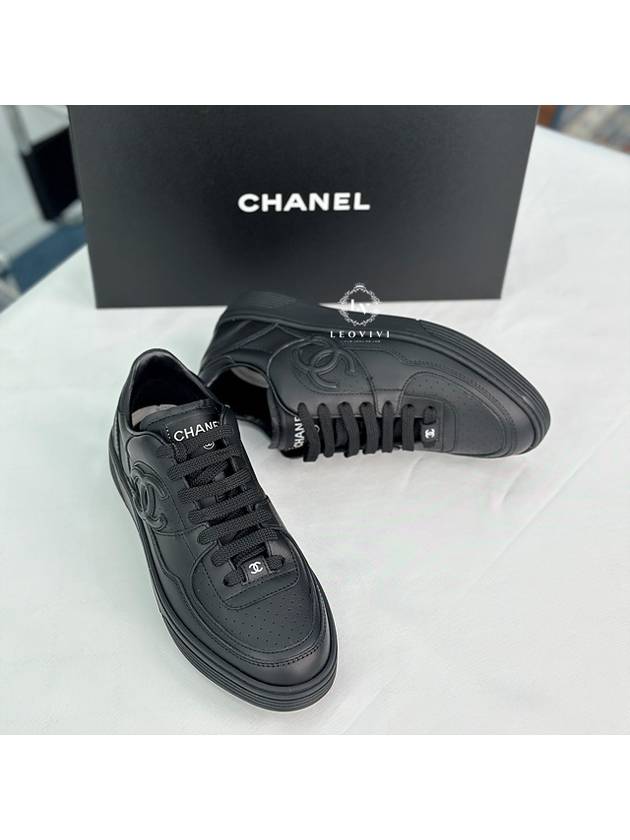 CC Logo Calfskin Low Top Sneakers Black - CHANEL - BALAAN 3