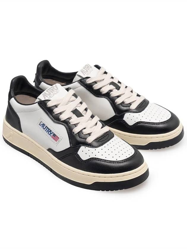 Medalist Leather Low Top Sneakers White Black - AUTRY - BALAAN 3