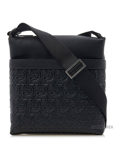 Embossed Logo Cross Bag Black - SALVATORE FERRAGAMO - BALAAN 2