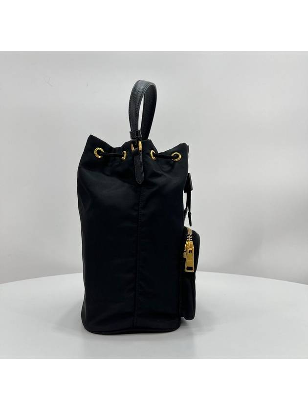 Triangle logo nylon tesuto bucket bag black - PRADA - BALAAN 6