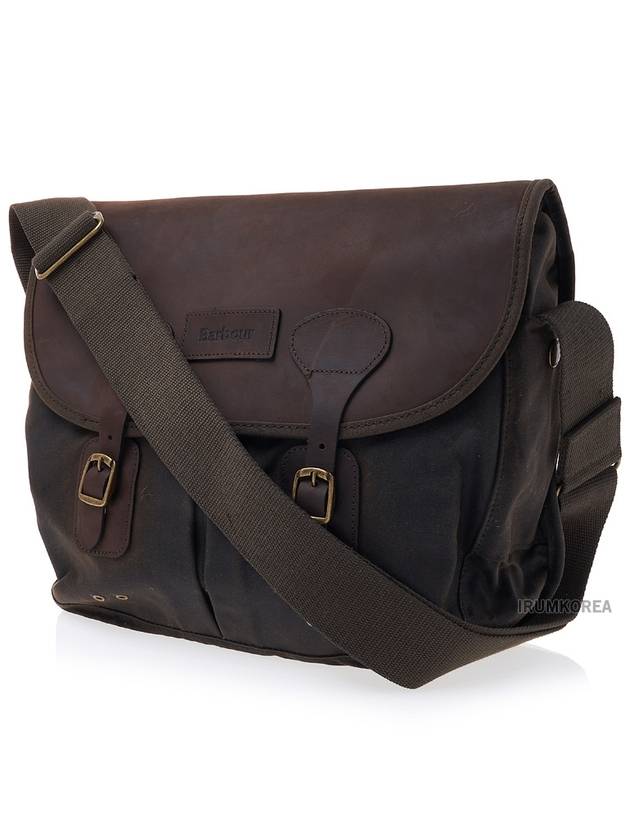 Taras Waxed Leather Shoulder Bag Brown - BARBOUR - BALAAN 3