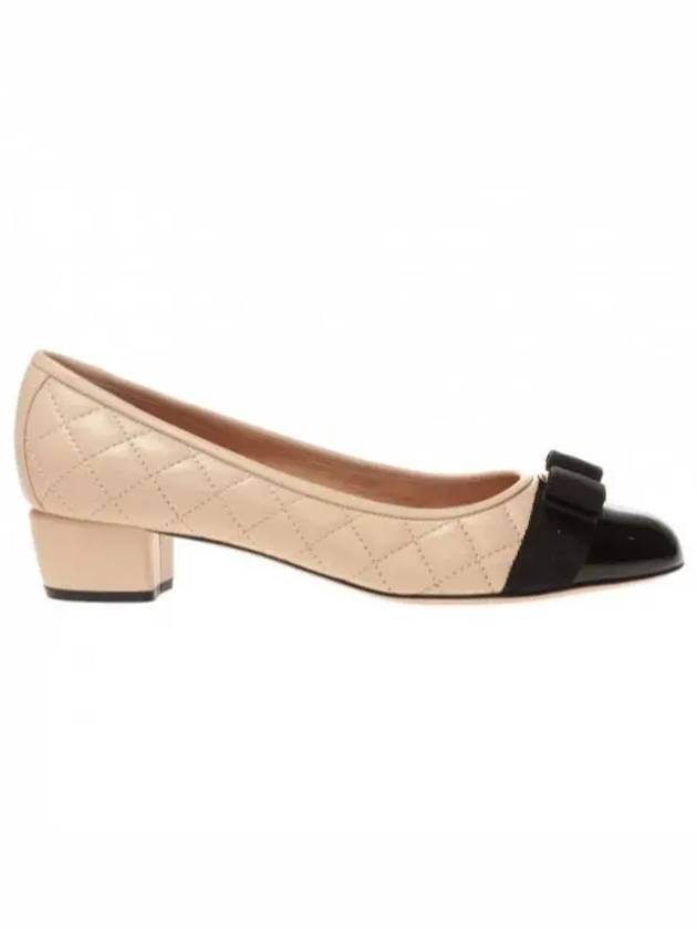 Vara Quilted Pumps Beige - SALVATORE FERRAGAMO - BALAAN 2