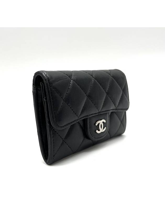 Lambskin silver flap card wallet - CHANEL - BALAAN 4