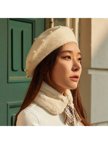 golf wear pearl line wool beret Pearl line wool Beret Ivory - J JANE - BALAAN 1