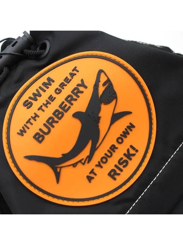 Shark Patch Phoibe Pouch Bag Black - BURBERRY - BALAAN.