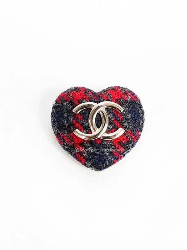 CC Tweed Heart Check Brooch Red - CHANEL - BALAAN 3