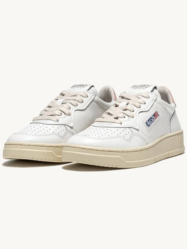 Medalist Pink Tab Leather Low Top Sneakers White - AUTRY - BALAAN 3