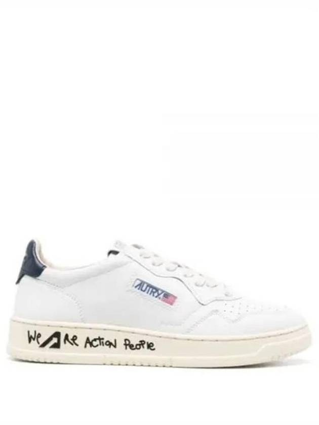 Women's Medalist Suede Lettering Low-Top Sneakers White - AUTRY - BALAAN 2