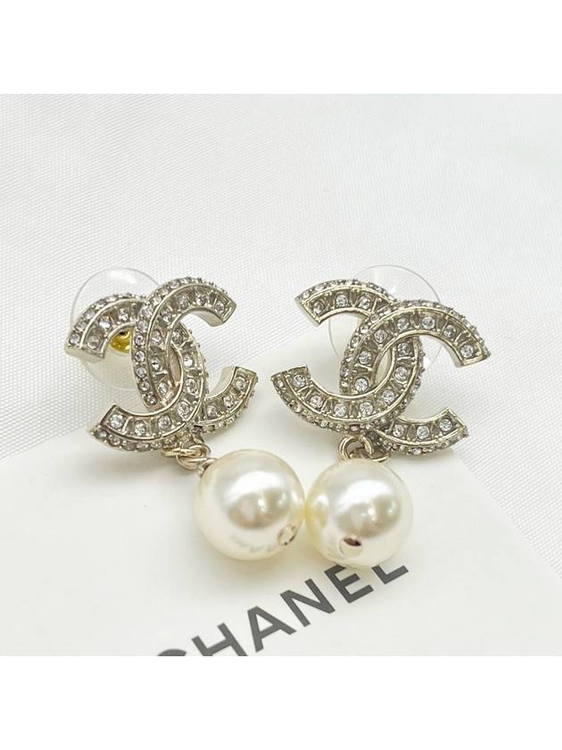 CC Metal Logo Pearl Earrings Gold - CHANEL - BALAAN 10