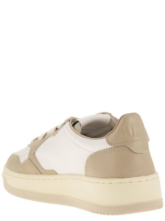 Medalist Bicolor Leather Low Top Sneakers White Beige - AUTRY - BALAAN 4