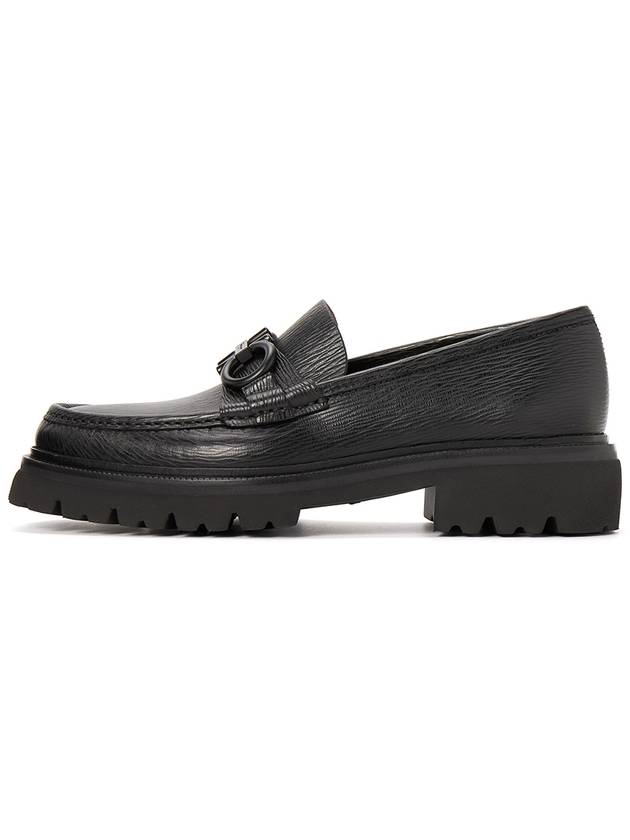 Men's Gancini Ornament Moccasin Loafers Black - SALVATORE FERRAGAMO - BALAAN 5