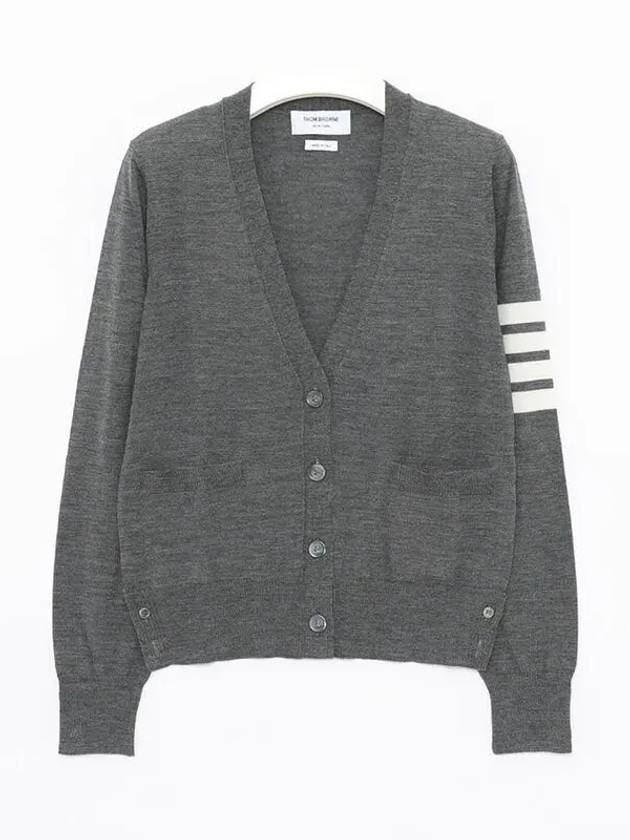 Sustainable Fine Merino Wool 4-Bar Relaxed Fit V-Neck Cardigan Medium Grey - THOM BROWNE - BALAAN 2