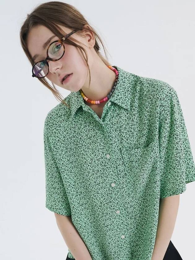 Small flower short sleeve stand collar shirt green 0116 - VOYONN - BALAAN 9