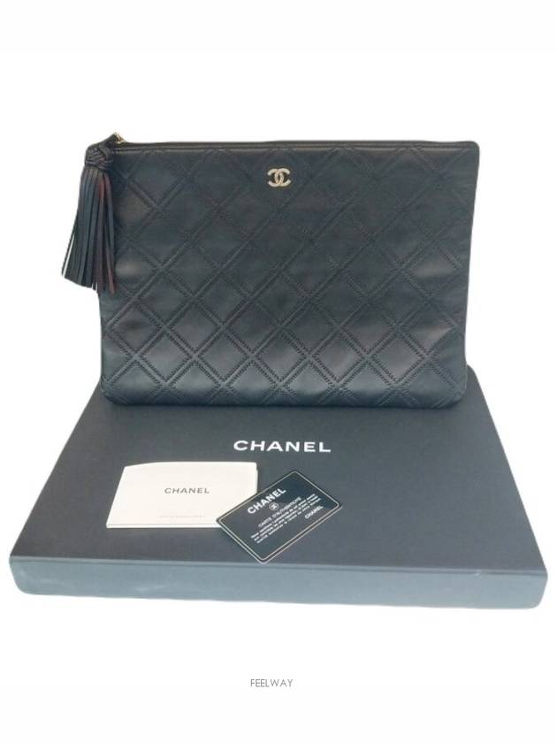 Stitched Tassel Large Clutch Bag No 24 - CHANEL - BALAAN 6