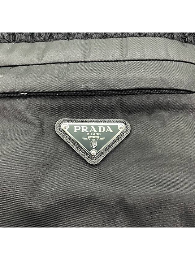 triangle logo zipper pocket muffler black - PRADA - BALAAN.