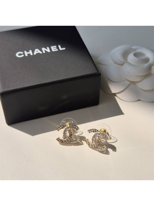 CC logo quilted cubic crystal earrings champagne gold ABB974 - CHANEL - BALAAN 2