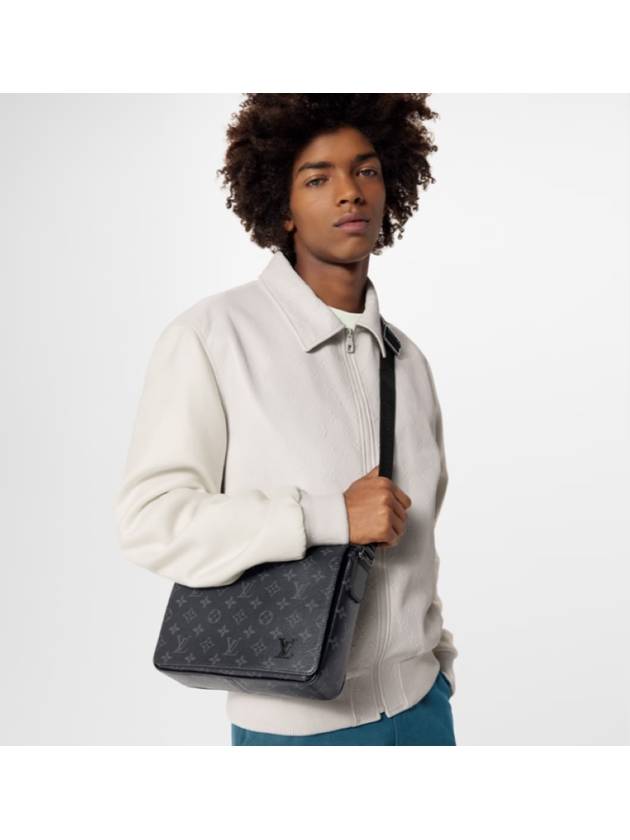 District PM Messenger Bag Black - LOUIS VUITTON - BALAAN 3