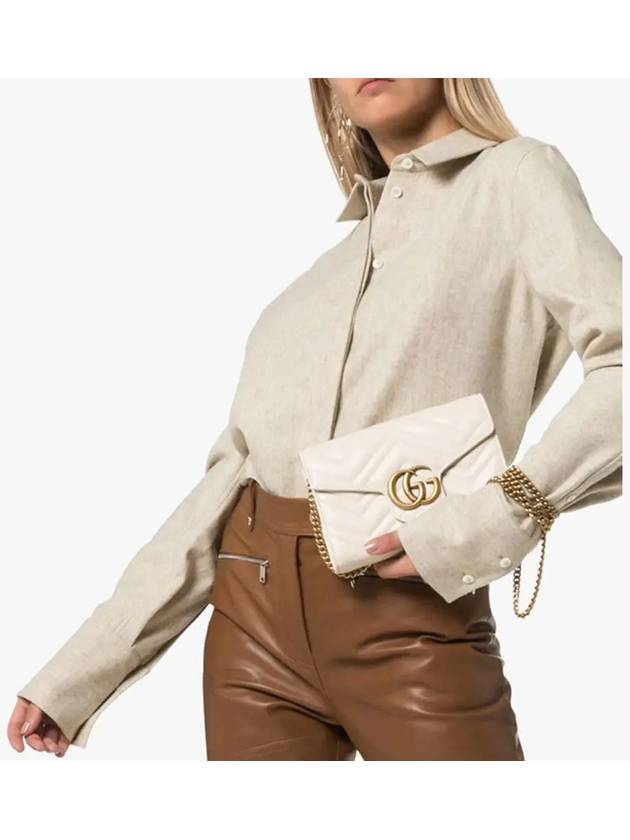 GG Gold Logo Marmont Matelasse Shoulder Bag White 474575 A597 - GUCCI - BALAAN 3