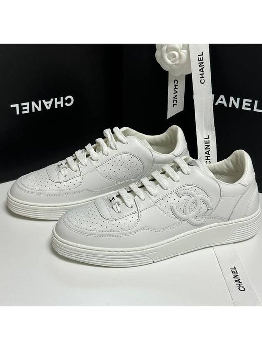 CC Logo Calfskin Low Top Sneakers White - CHANEL - BALAAN 2