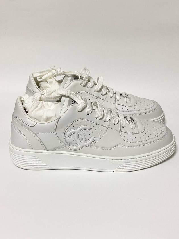 CC Logo Calfskin Low Top Sneakers White - CHANEL - BALAAN 2