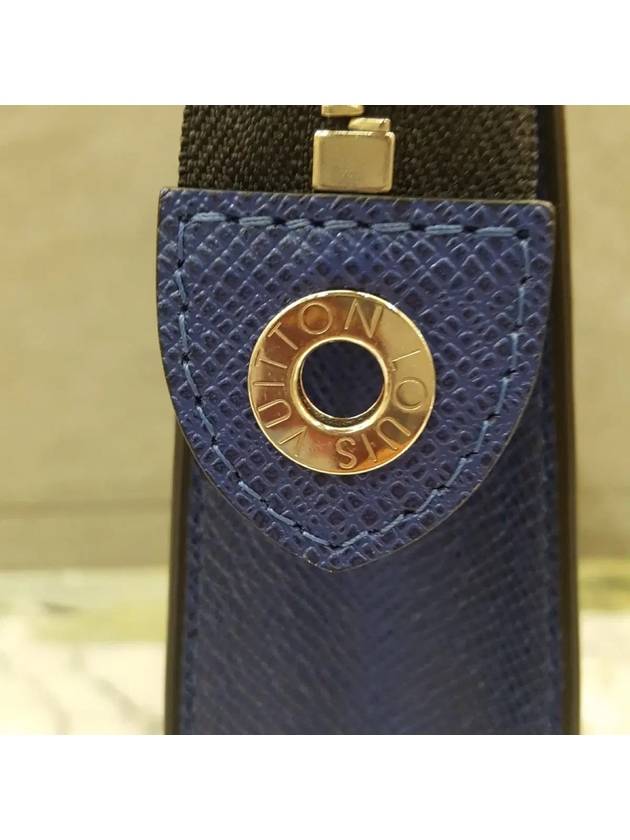 Pochette Voyage Clutch Blue - LOUIS VUITTON - BALAAN 4