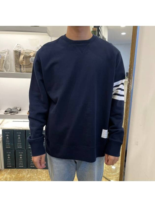 Men's Diagonal Armband Crew Neck Classic Sweatshirt Navy - THOM BROWNE - BALAAN 2