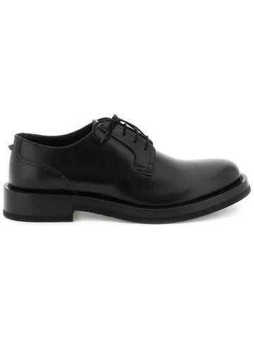 Men's Rockstud Essential Leather Derby Black - VALENTINO - BALAAN.