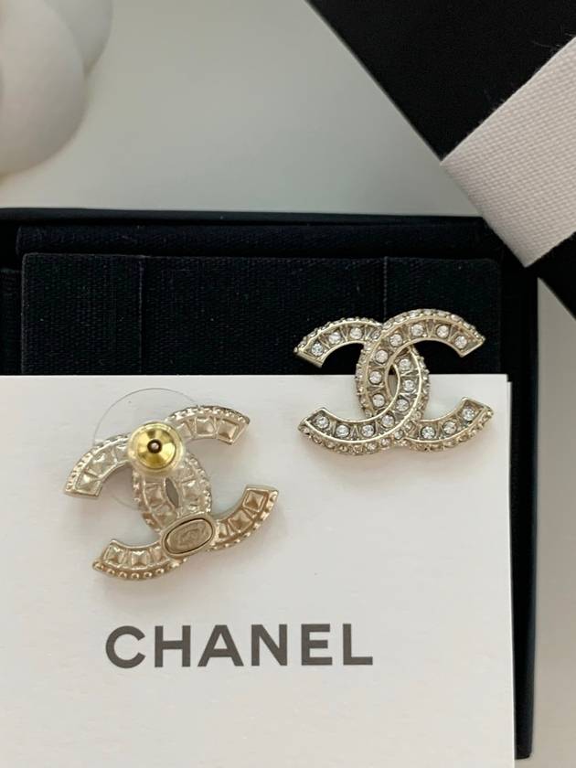 Metal Earrings Diamantes & Gold Crystal - CHANEL - BALAAN 4