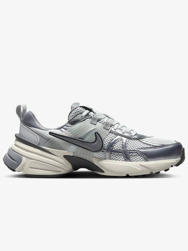 V2K Run Low Top Sneakers Pure Platinum Wolf Grey - NIKE - BALAAN 4