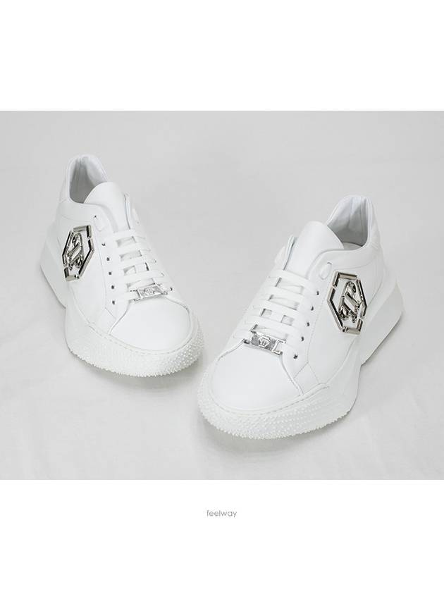 Metal Logo Statement Low-Top Sneakers White - PHILIPP PLEIN - BALAAN 4