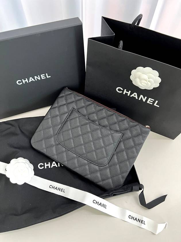 Medium Classic Clutch Bag Caviar Leather & Silver Black - CHANEL - BALAAN 3