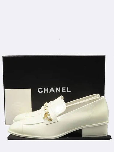 G38559 White patent leather silver COCO logo women s loafers 240MM - CHANEL - BALAAN 1