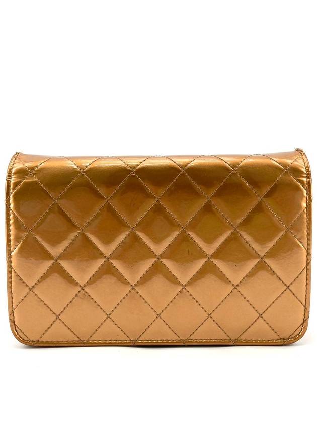 Patent woc mini bag cross - CHANEL - BALAAN 5