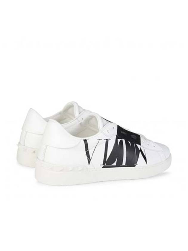 Men's Rockstud Sneakers TY2S0830PEX - VALENTINO - BALAAN 2