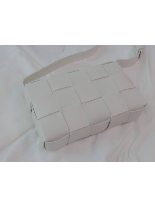 Cassette Intrecciato Small Cross Bag White - BOTTEGA VENETA - BALAAN 7