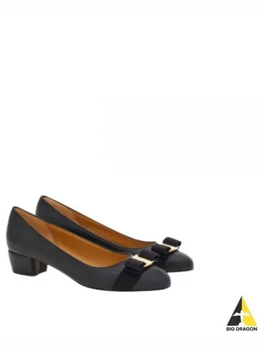 Vana Bow Pumps Black - SALVATORE FERRAGAMO - BALAAN 2