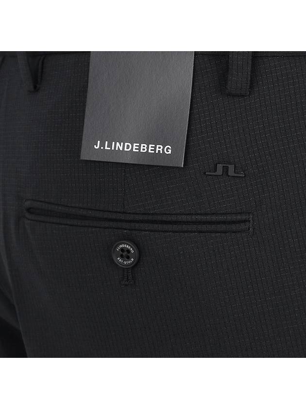 Vent Tight Golf Shorts Black - J.LINDEBERG - BALAAN 9