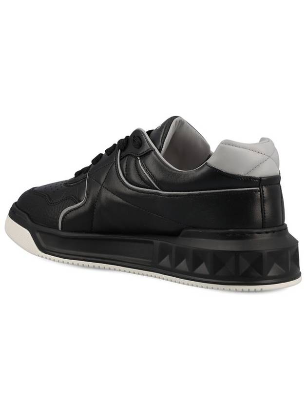 Valentino Garavani Sneakers Black - VALENTINO - BALAAN 3