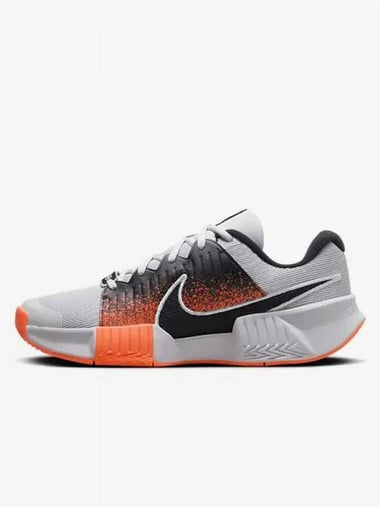 GP Challenge Pro Premium Men s Hard Court Tennis Shoes Pure Platinum Hyper Crimson White Black FQ7728 001 698634 - NIKE - BALAAN 1