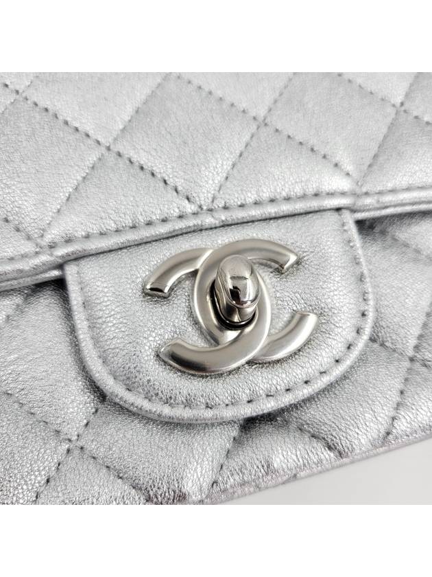 Women s Classic Flap Bag Petite Sock 31 4003 - CHANEL - BALAAN 21