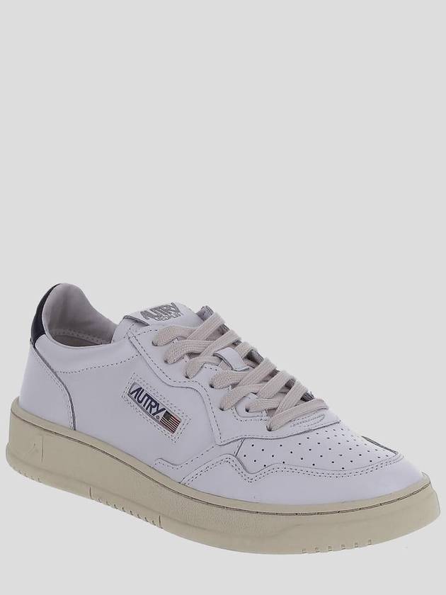 Medalist Low Top Sneakers All White - AUTRY - BALAAN 3