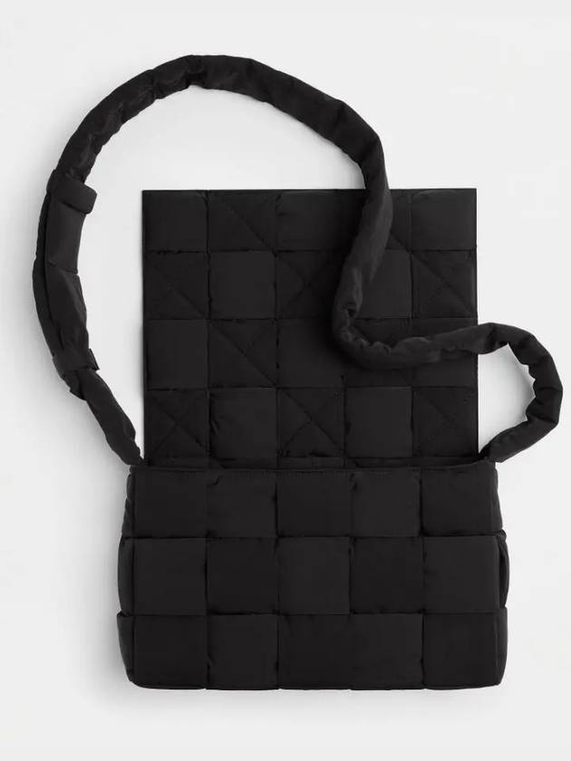 Padding Tech Cassette Shoulder Bag Black - BOTTEGA VENETA - BALAAN 2