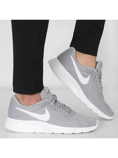 Tanjun Low-Top Sneakers Grey - NIKE - BALAAN 2