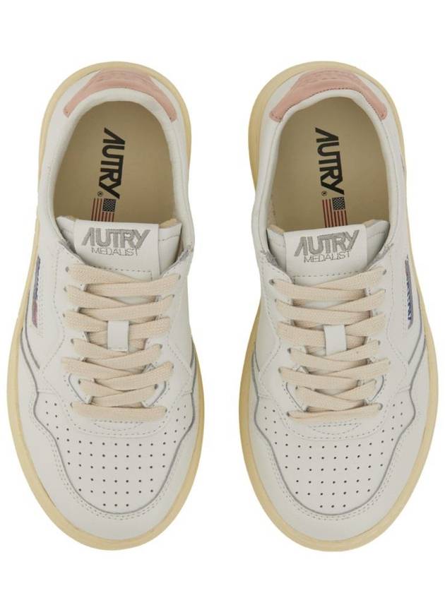 Medalist Pink Tab Leather Low Top Sneakers White - AUTRY - BALAAN 7