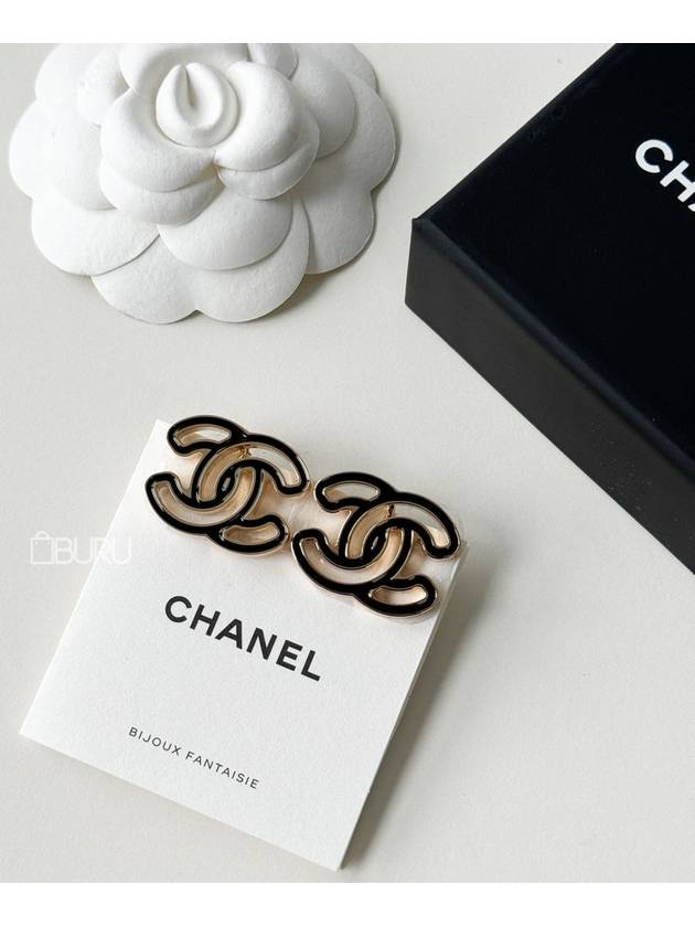 CC logo clip earrings black gold ABE103 - CHANEL - BALAAN 1