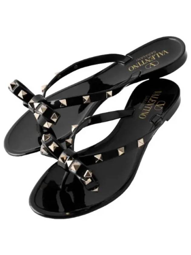 Rubber Rockstud Thong Women s Sandals - VALENTINO - BALAAN 1