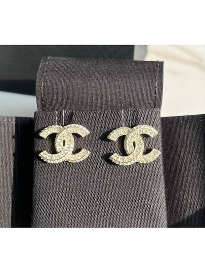 Diamante Gold Crystal Women Earrings A86504 - CHANEL - BALAAN 2