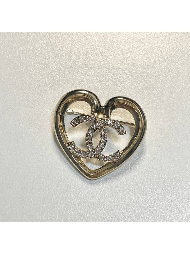 1point CC logo heart crystal cubic brooch ABA093 - CHANEL - BALAAN 4