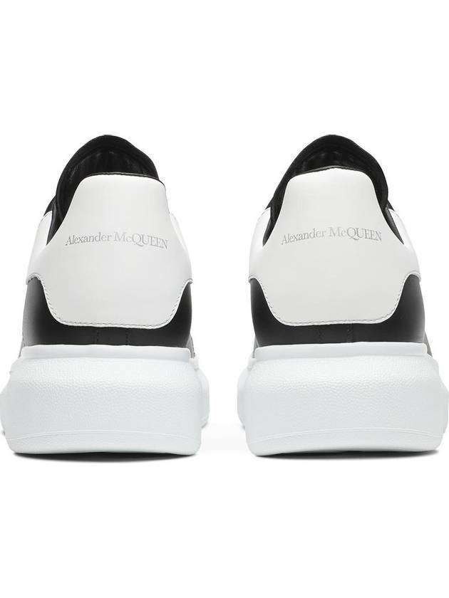 Oversized Leather Tab Low Top Sneakers Black - ALEXANDER MCQUEEN - BALAAN 6